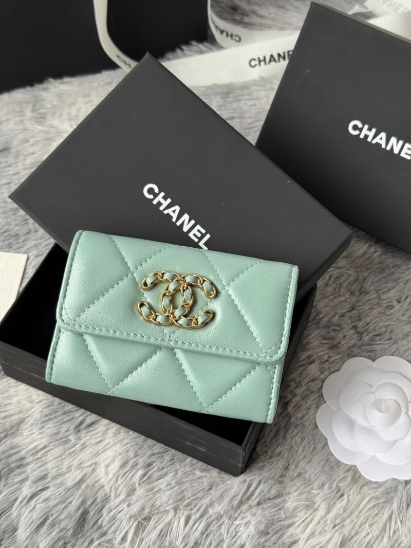 Chanel Wallets Purse FashionForward 52280