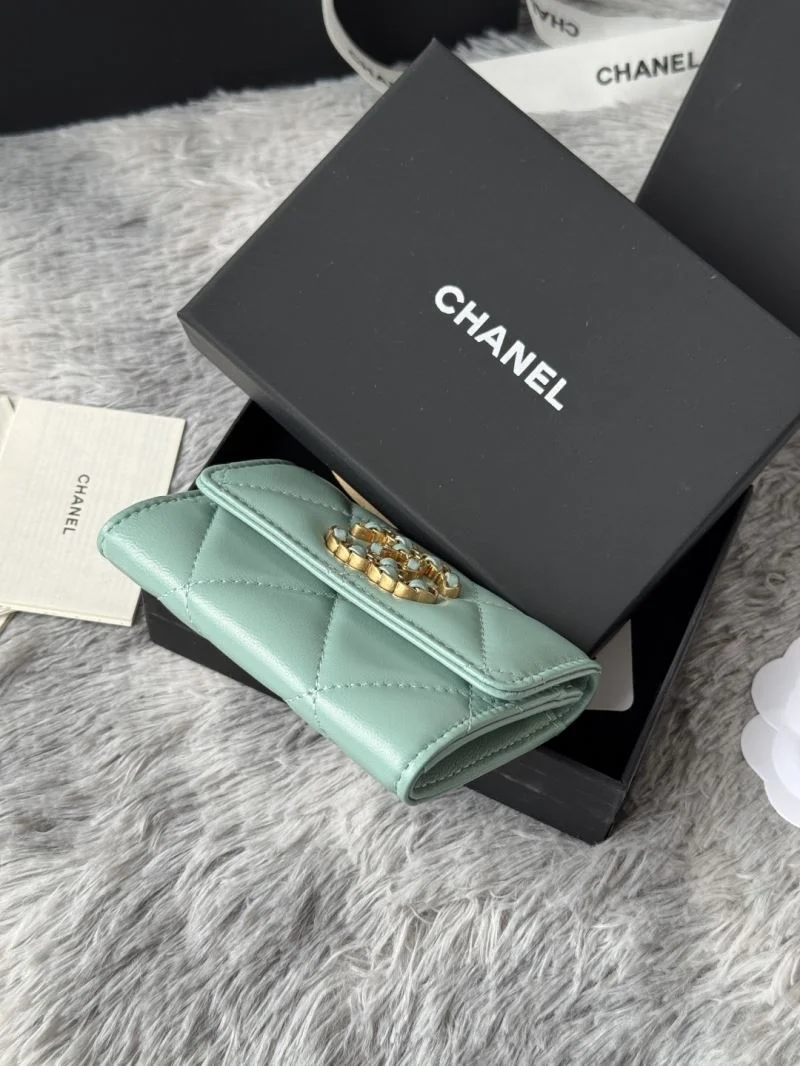 Chanel Wallets Purse FashionForward 52280