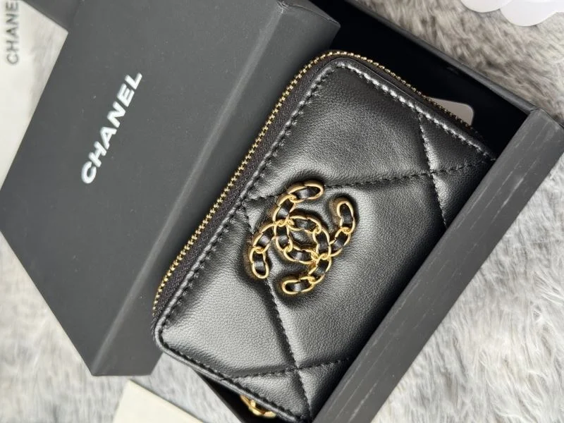 Chanel Wallets Purse Fashionable 52281