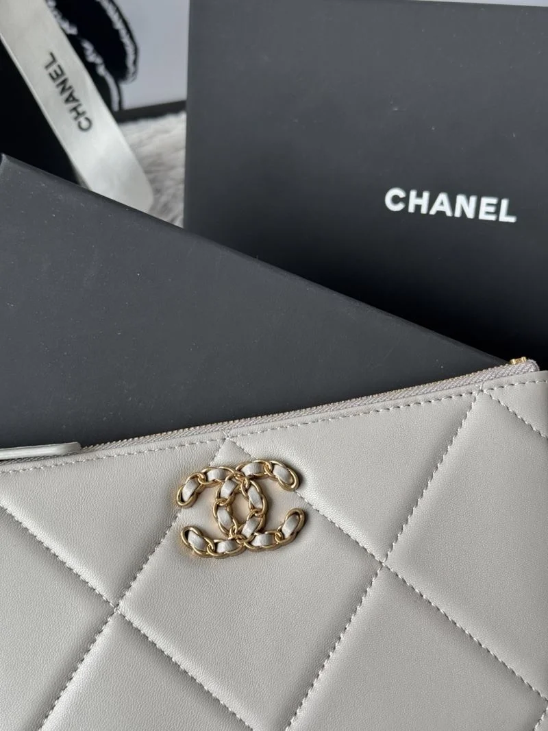 TechFriendly Chanel Wallets Purse 52228