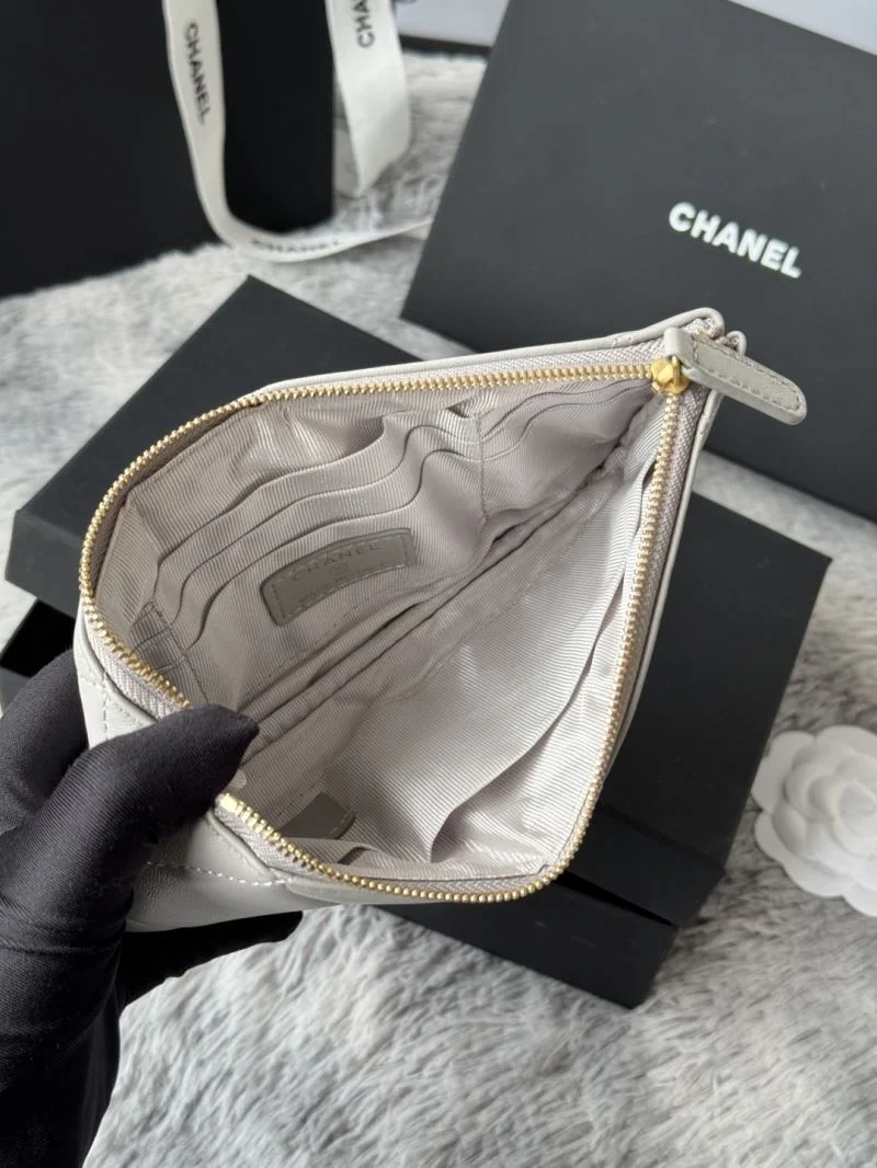 TechFriendly Chanel Wallets Purse 52228