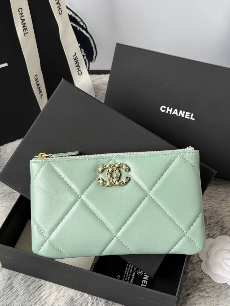 Chanel Wallets Purse FashionForward 52234