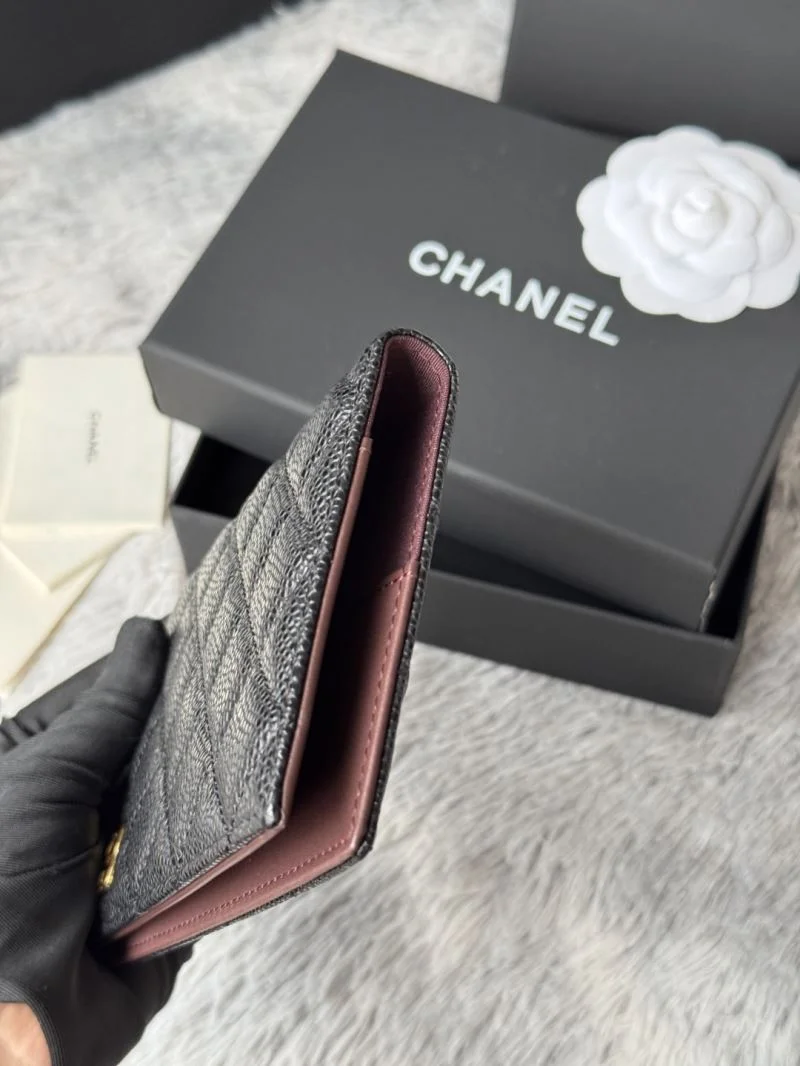 Vibrant Chanel Wallets Purse 52128