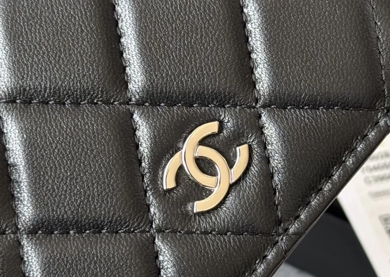 Chanel Wallets Purse WellDesigned 52082