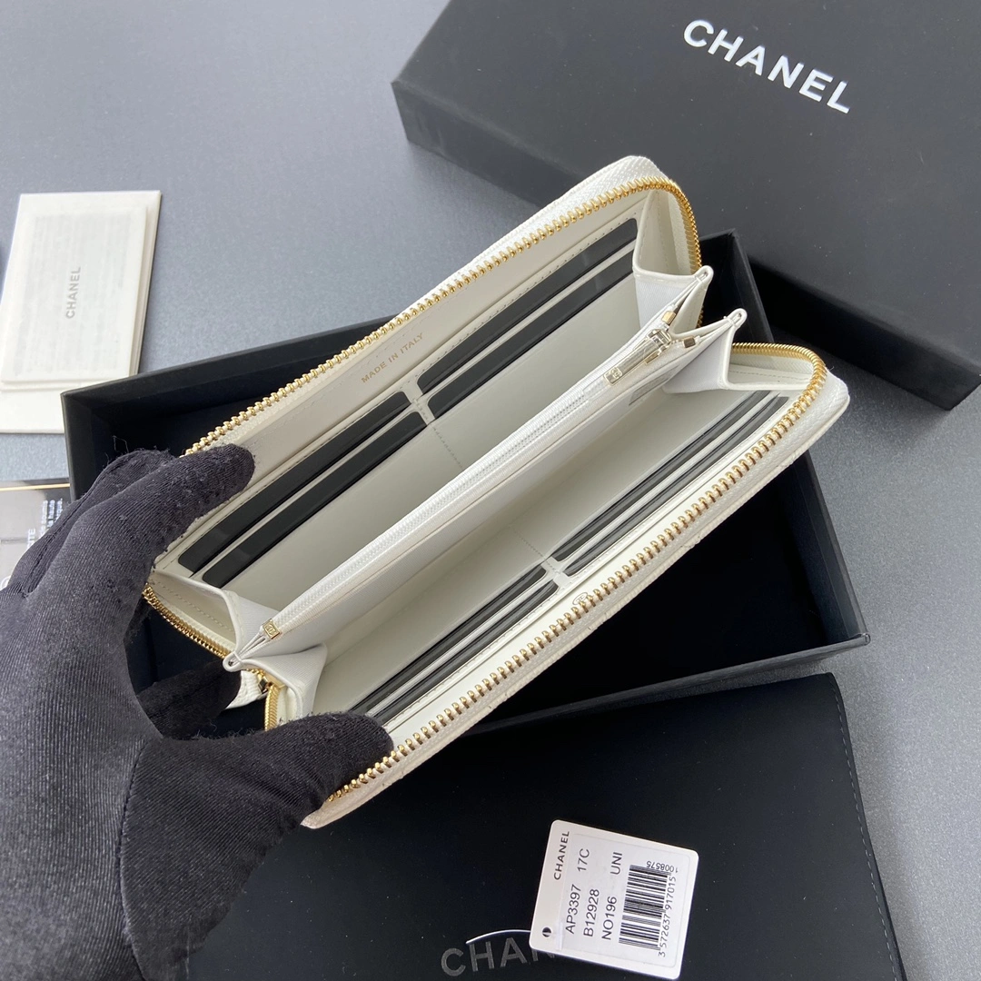 Compact Chanel Wallets Purse 56626