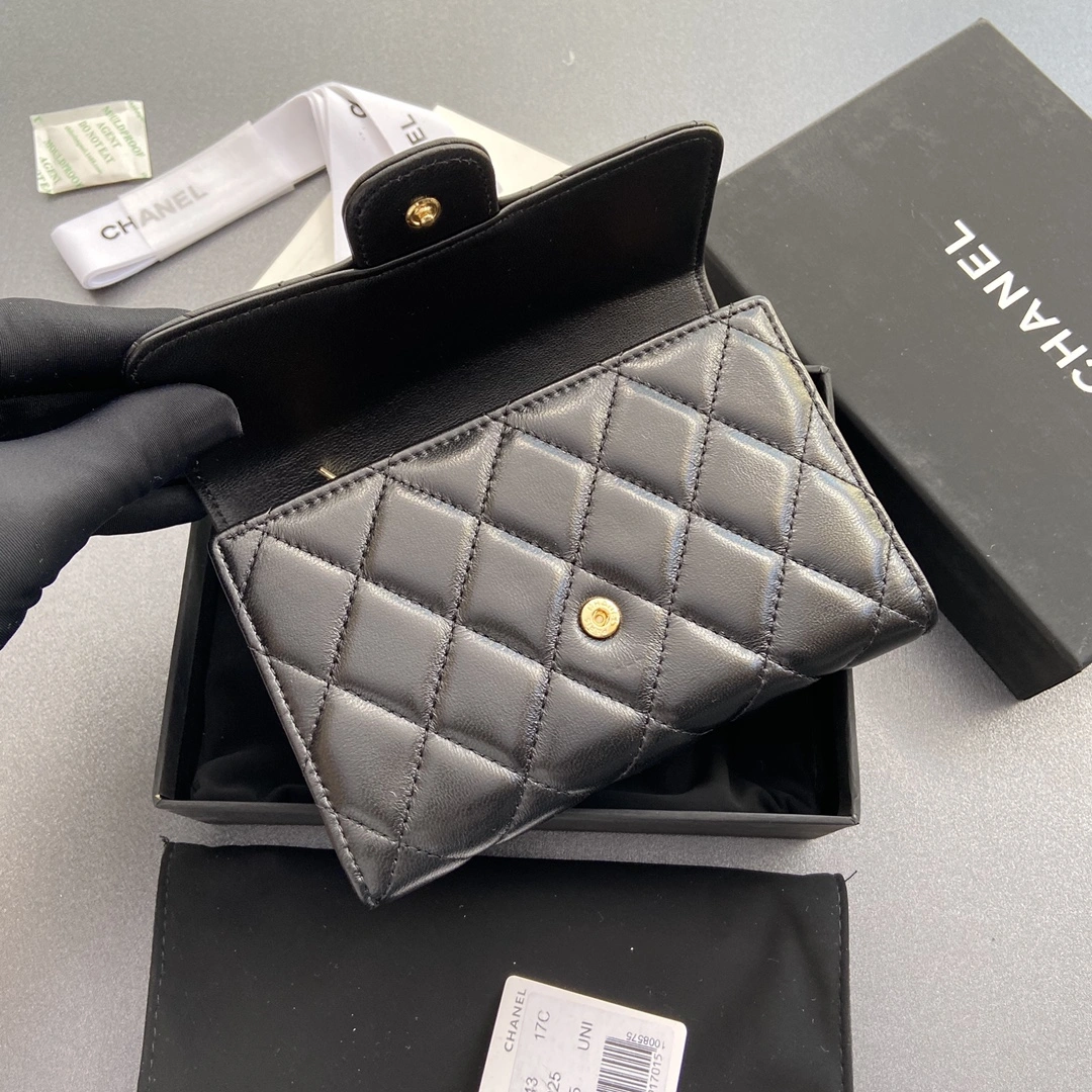 Chanel Wallets Purse OdorResistant 56592