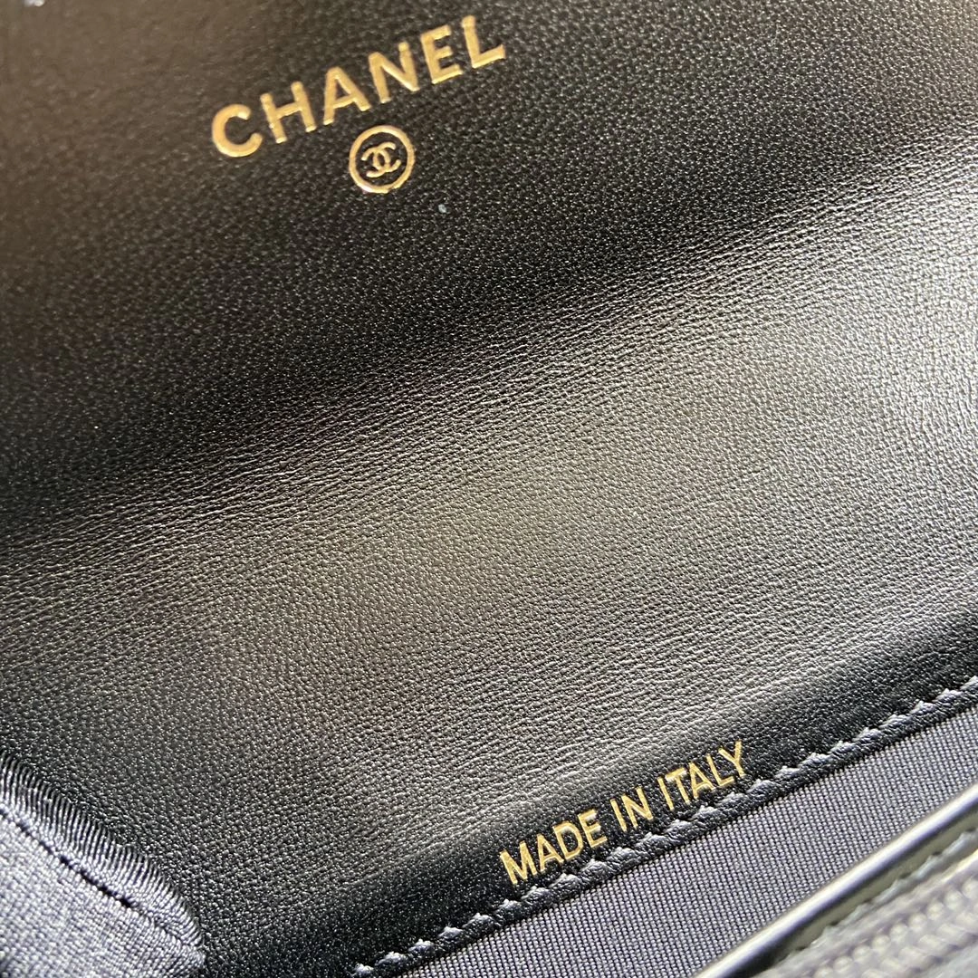 Chanel Wallets Purse FreshLook 56552
