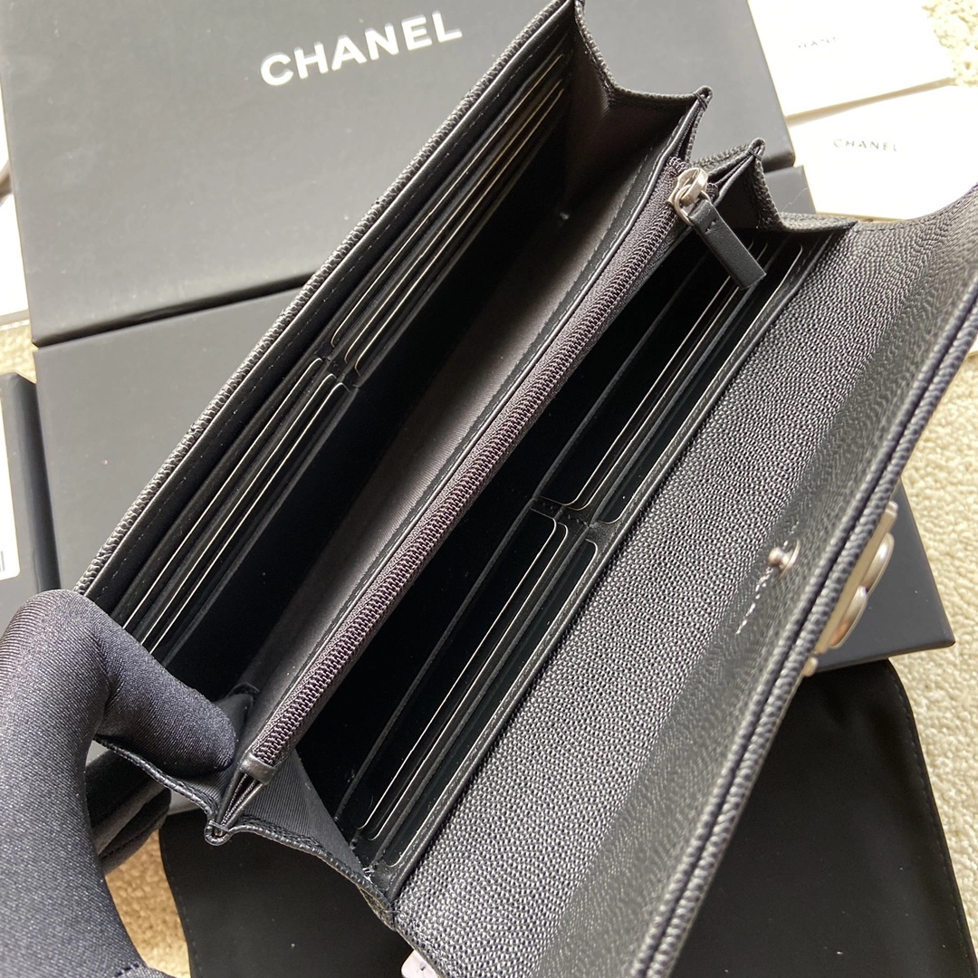 Bold Chanel Wallets Purse 56554