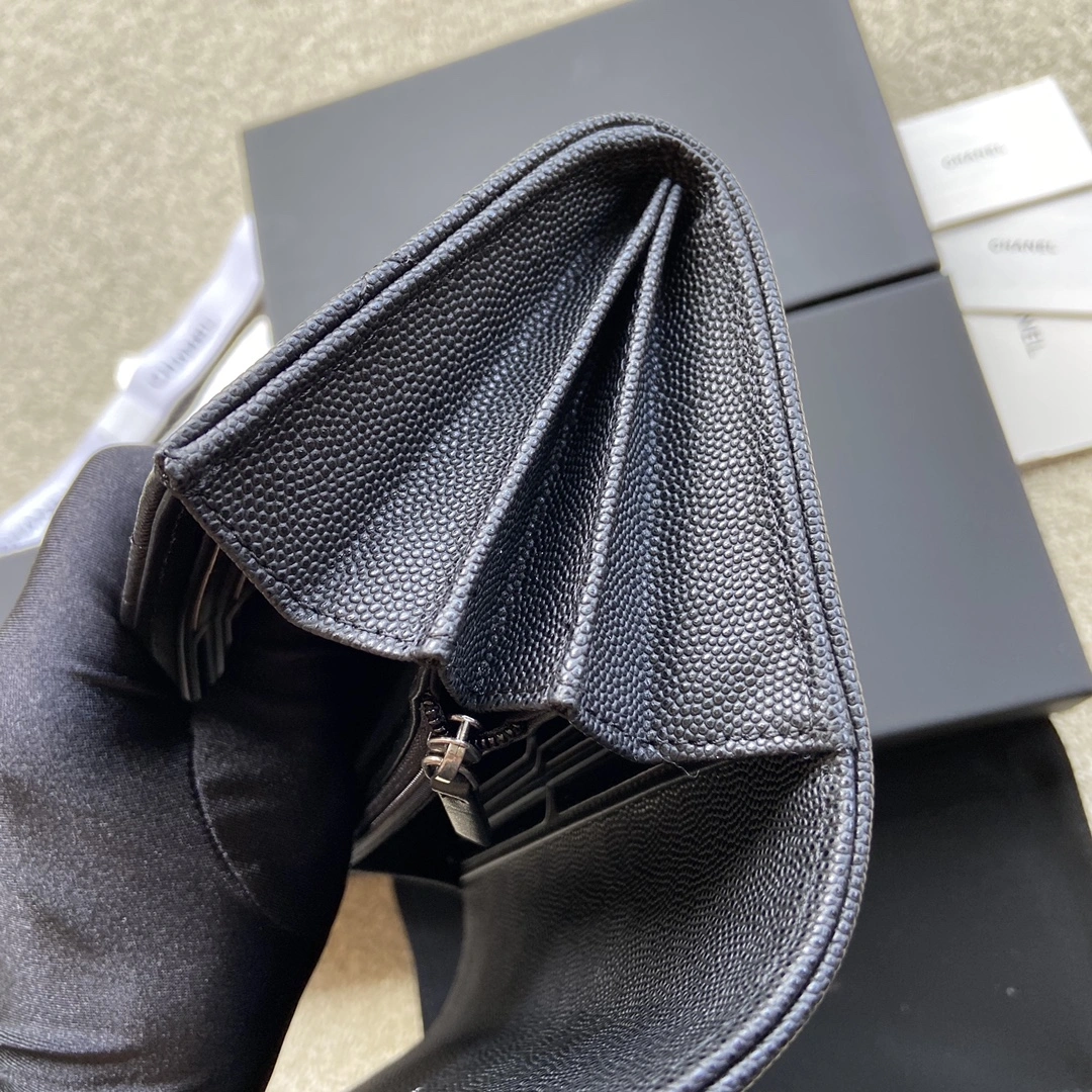 Bold Chanel Wallets Purse 56554