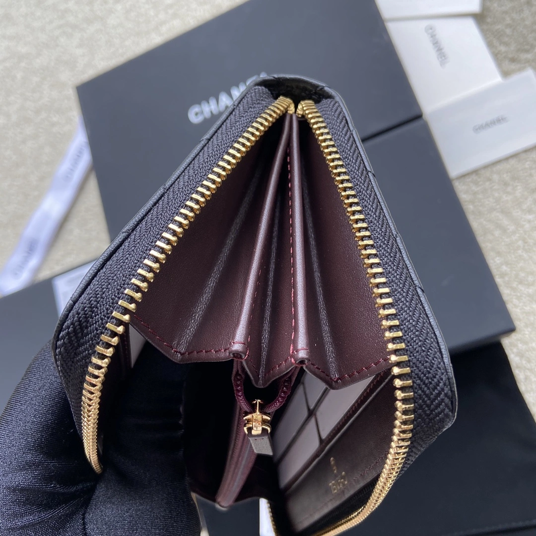 Sleek Chanel Wallets Purse 56497