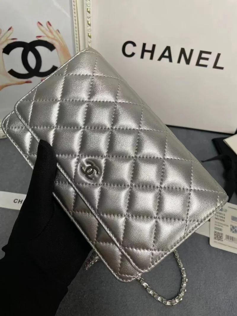 ZipUp Chanel Woc Bags 52106