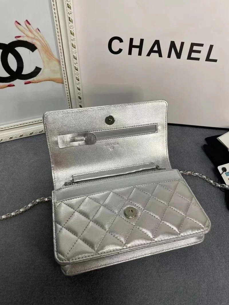 ZipUp Chanel Woc Bags 52106