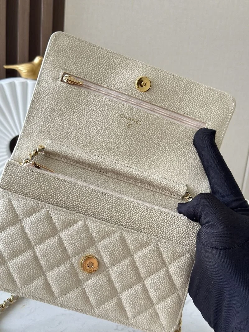 Breathable Chanel Woc Bags 52053