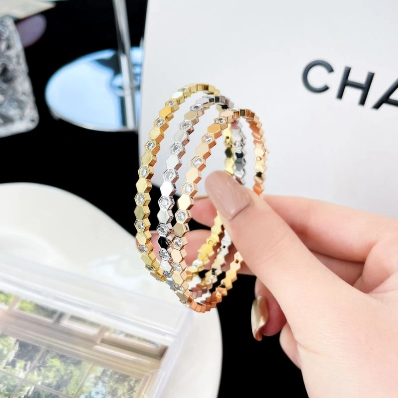 ModernLook Chaumet Bracelets 213113