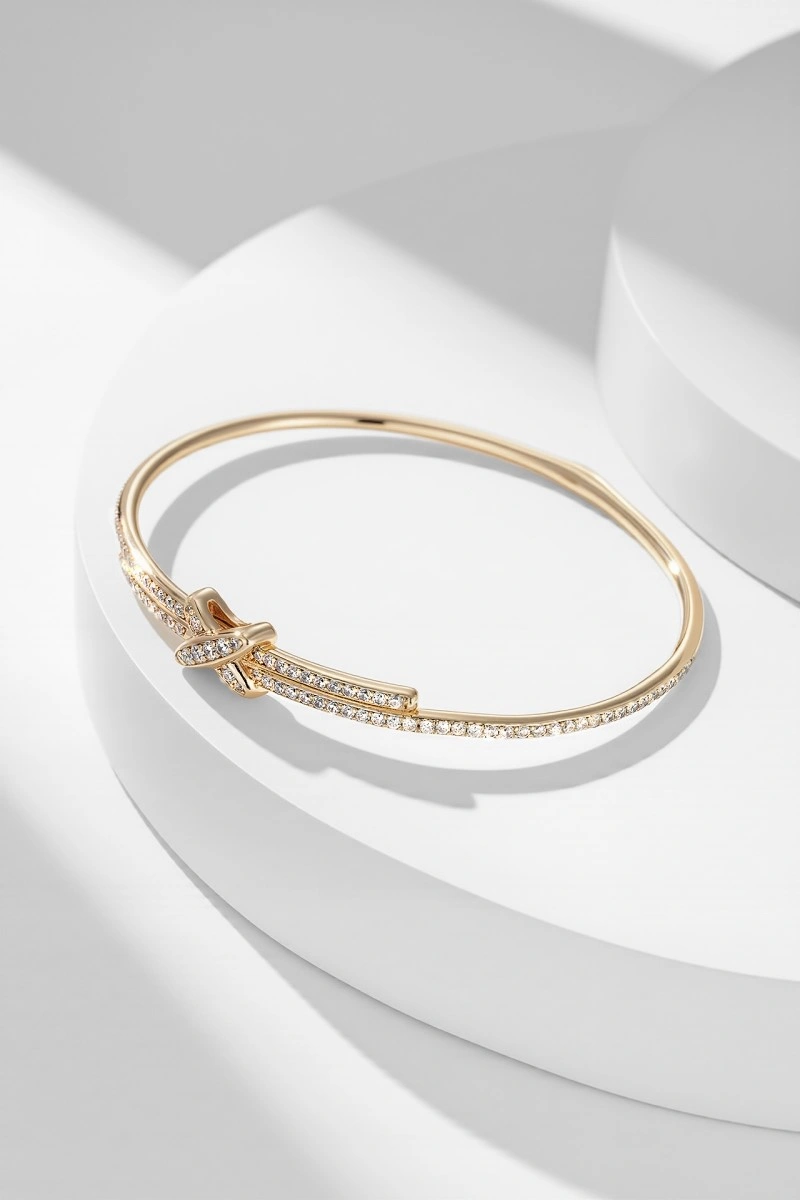 Supportive Chaumet Bracelets 208141