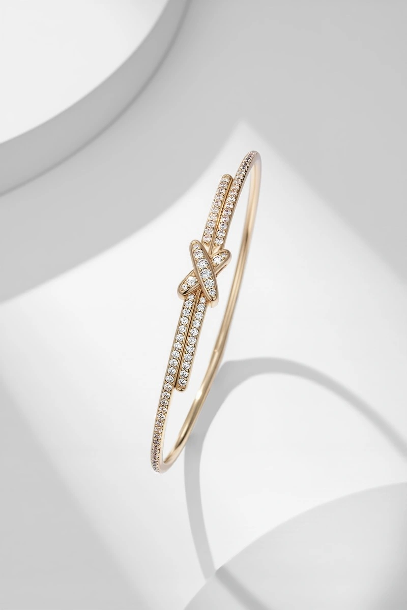 Supportive Chaumet Bracelets 208141