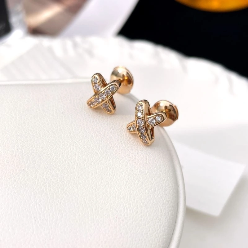 Efficient Chaumet Earrings 213532
