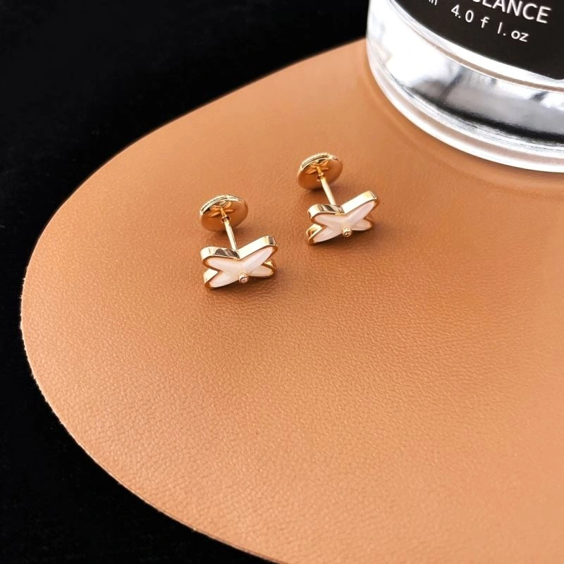 Unique Chaumet Earrings 214654