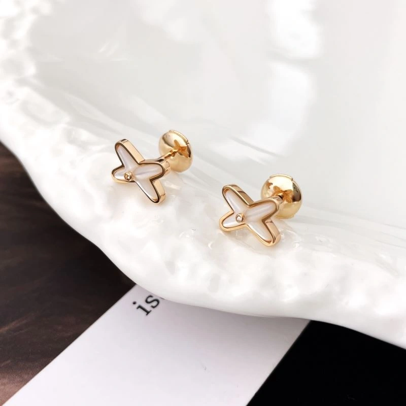 Unique Chaumet Earrings 214654