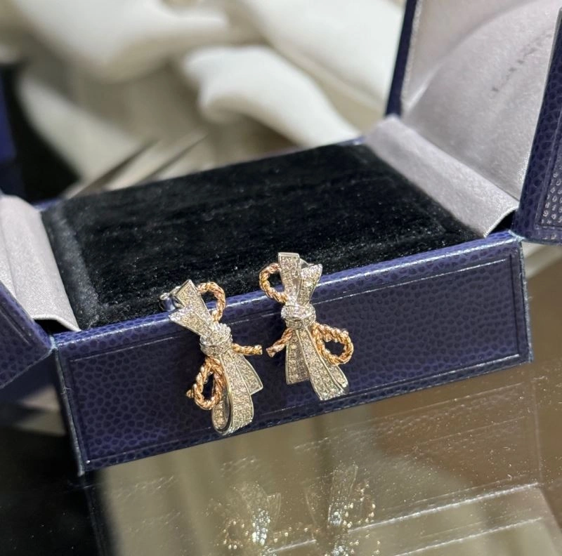 Chaumet Earrings AllSeason 214302