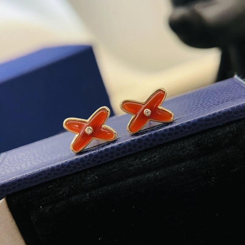 Chaumet Earrings Sporty 214360