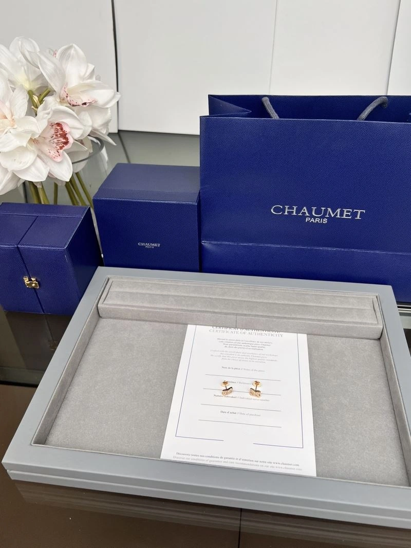 Breathable Chaumet Earrings 212655