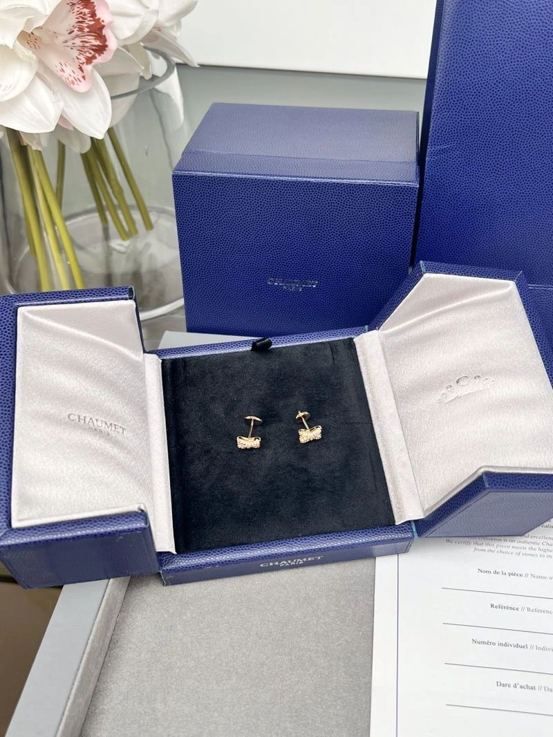 Breathable Chaumet Earrings 212655