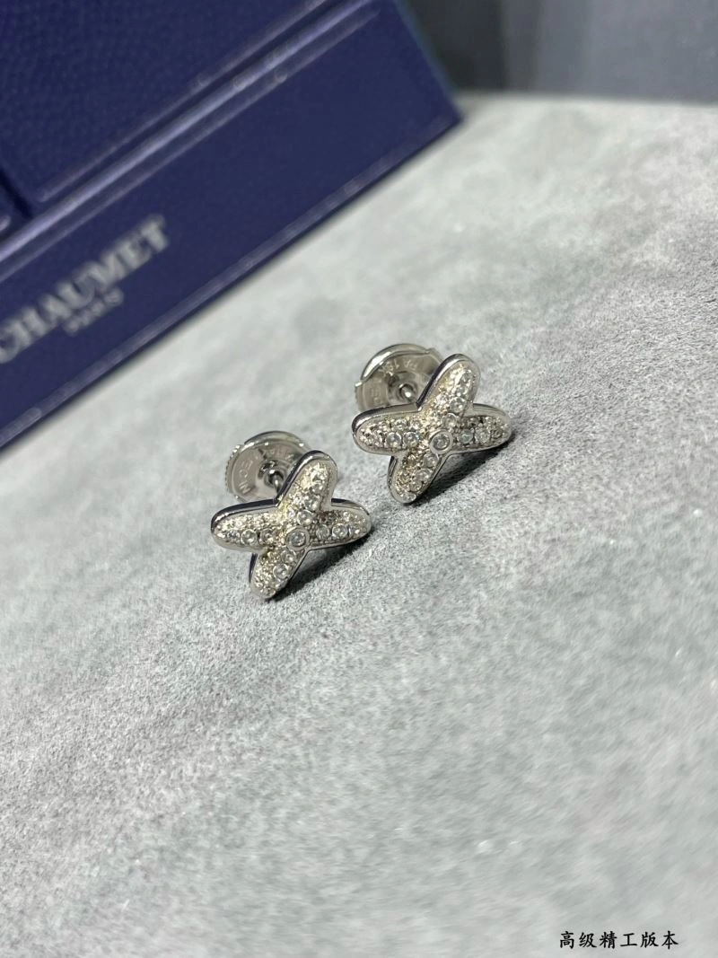 Neat Chaumet Earrings 212326