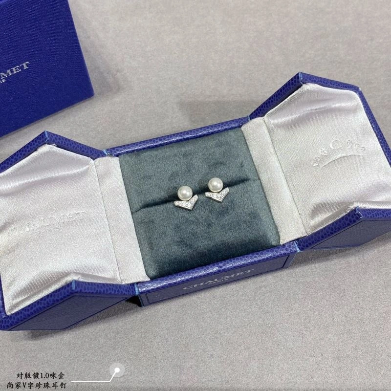 MultiPurpose Chaumet Earrings 212329