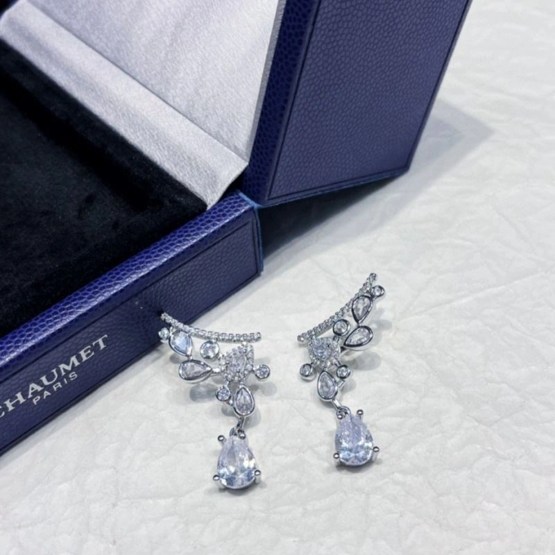 UrbanChic Chaumet Earrings 212325