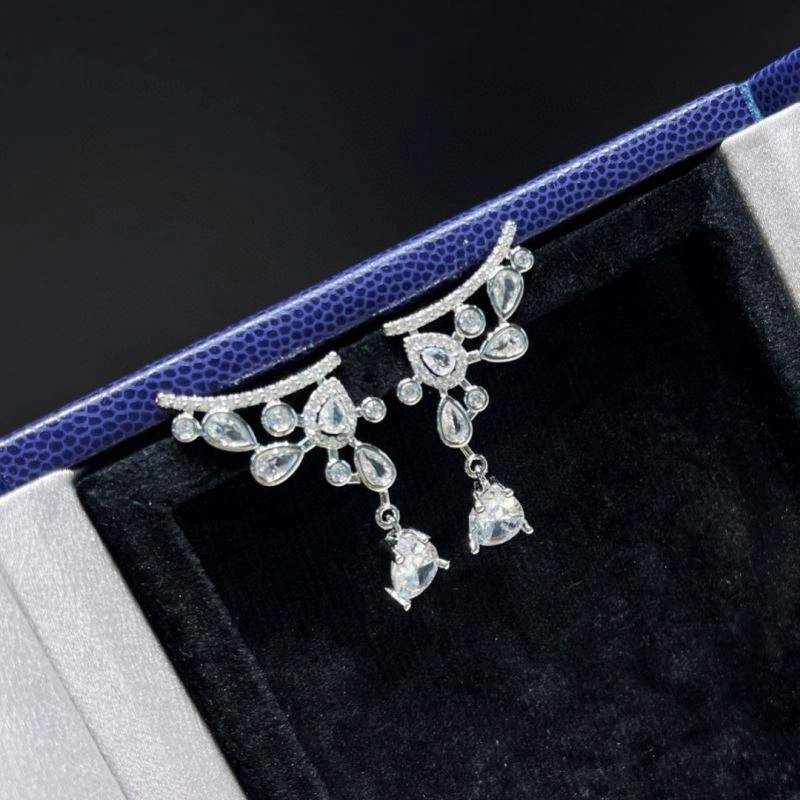 UrbanChic Chaumet Earrings 212325