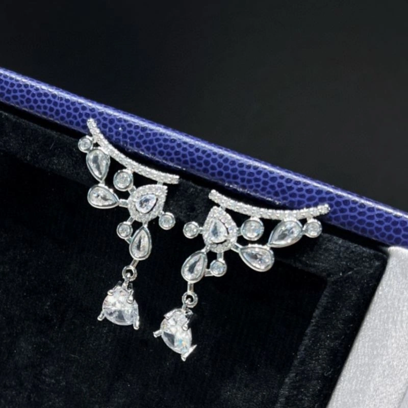 UrbanChic Chaumet Earrings 212325