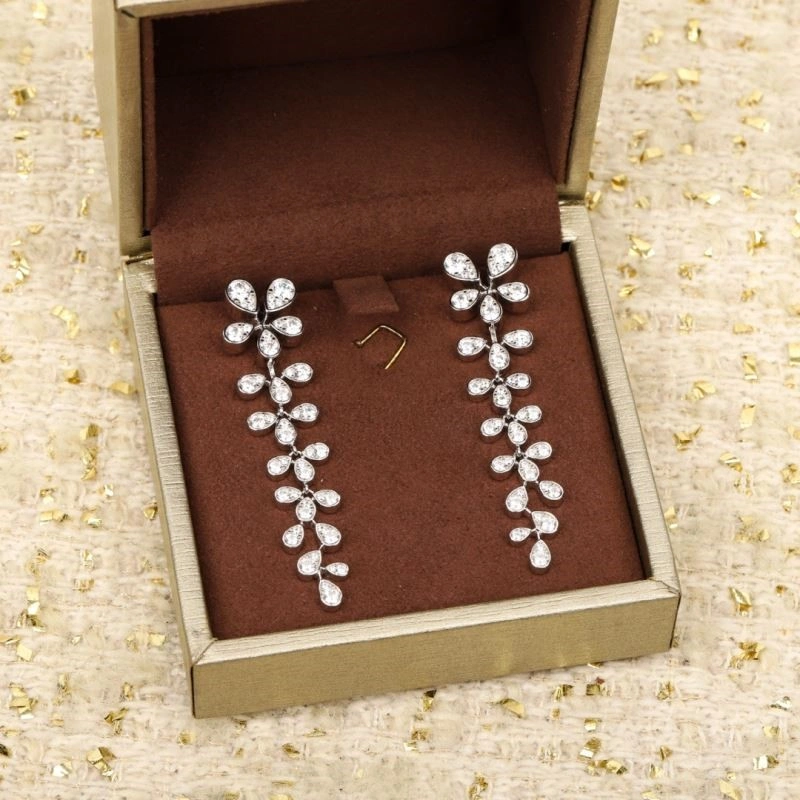 ComfortFit Chaumet Earrings 210869