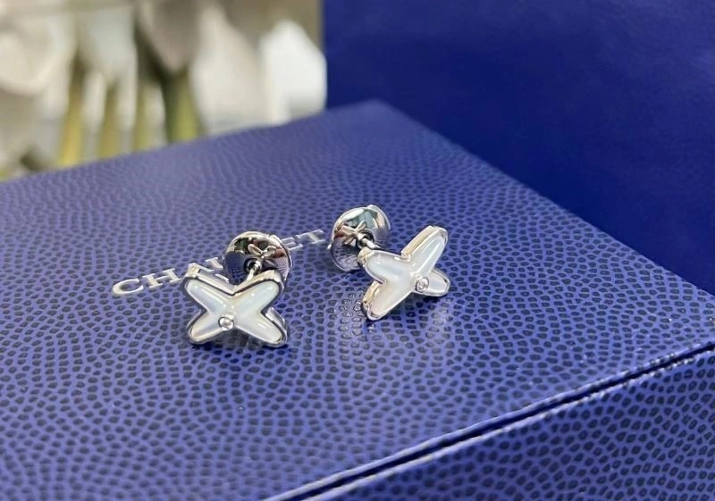 Chaumet Earrings Tailored 210859