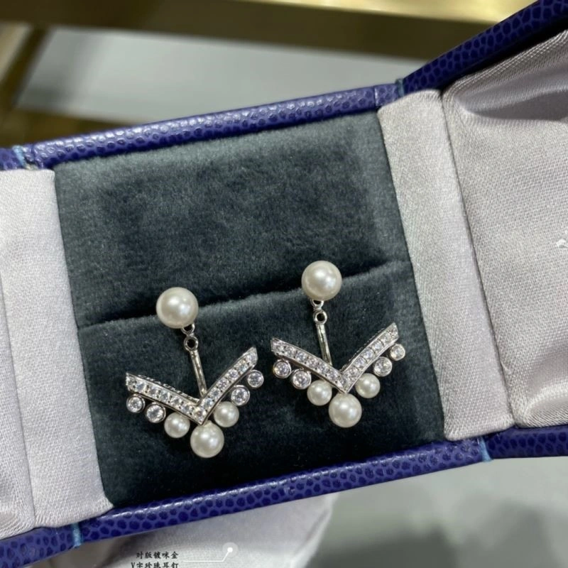 Chaumet Earrings HighQuality 209997