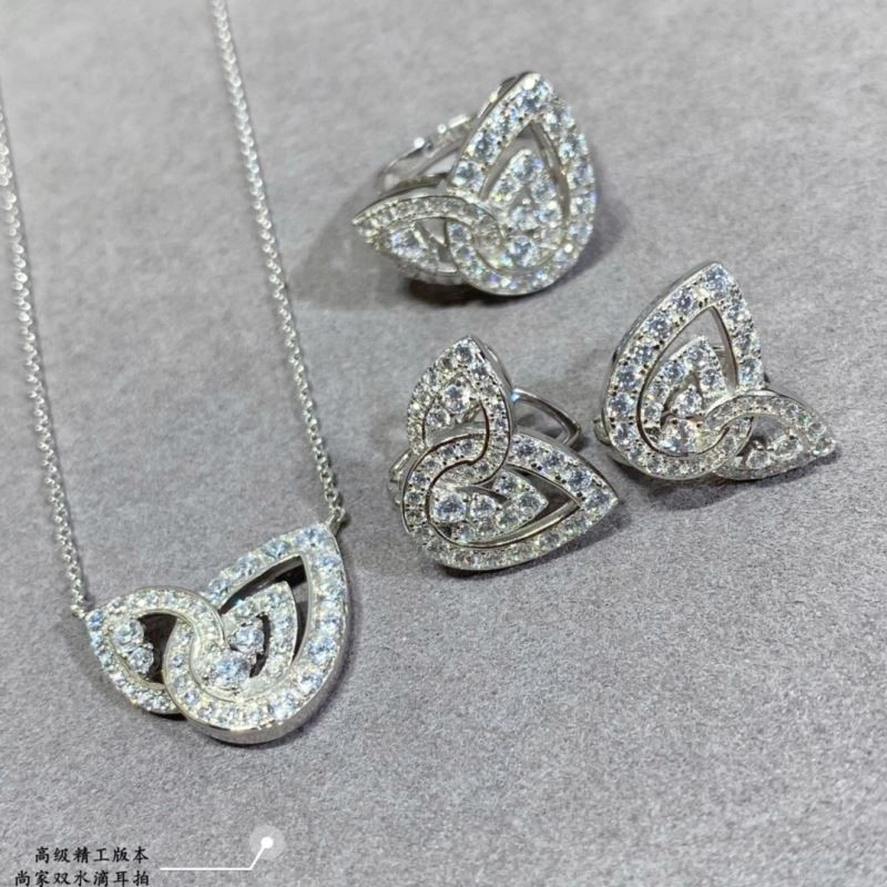 Chaumet Earrings Effortless 209993