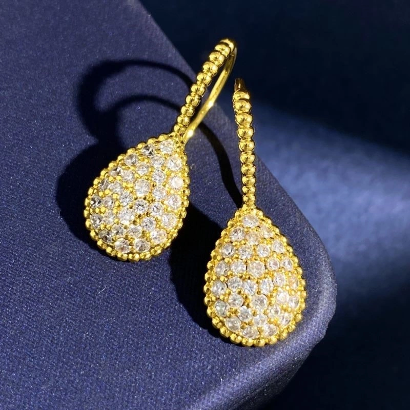 Attractive Chaumet Earrings 210008