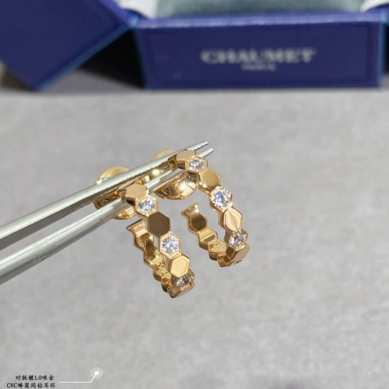 Chaumet Earrings Breathable 208137