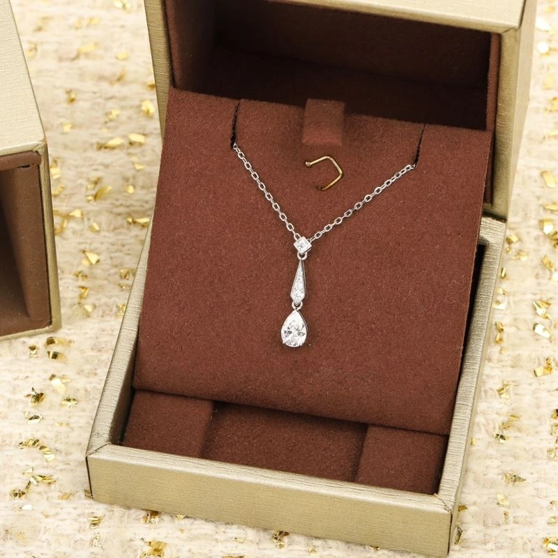 Upgraded Chaumet Necklaces 213993