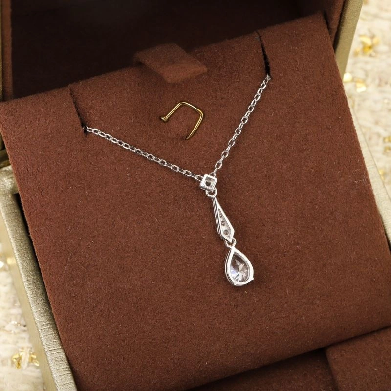 Upgraded Chaumet Necklaces 213993