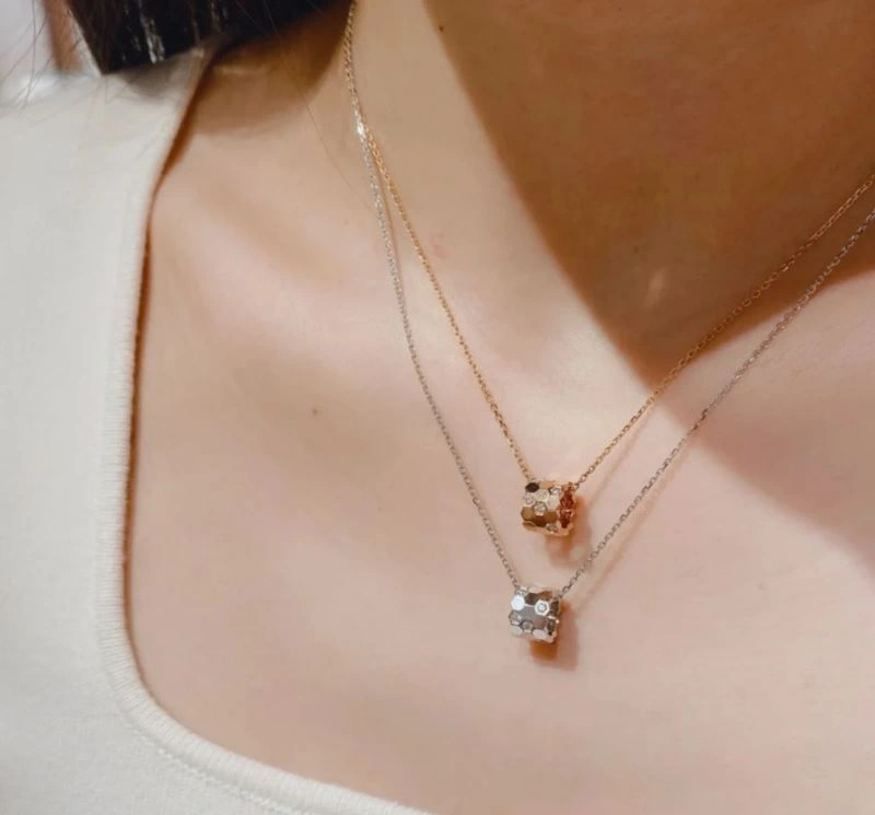 Chaumet Necklaces SoftTouch 213999