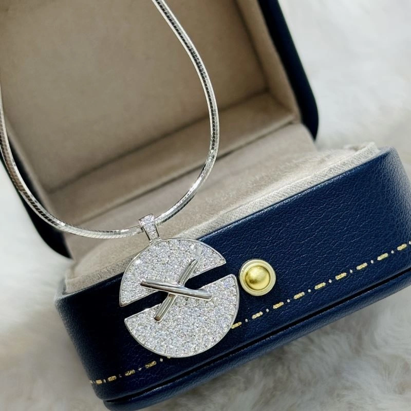 Lightweight Chaumet Necklaces 213553