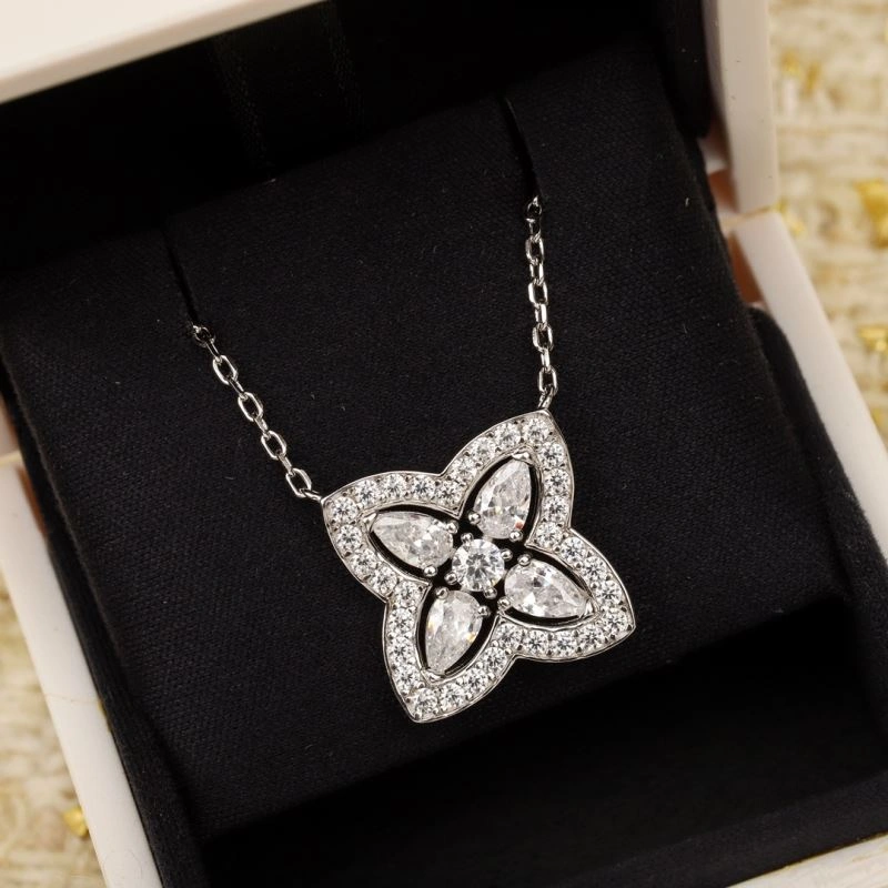 Chaumet Necklaces TechFriendly 213543
