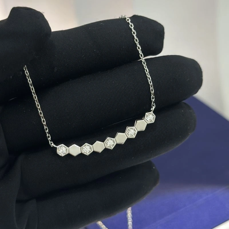 Functional Chaumet Necklaces 214652
