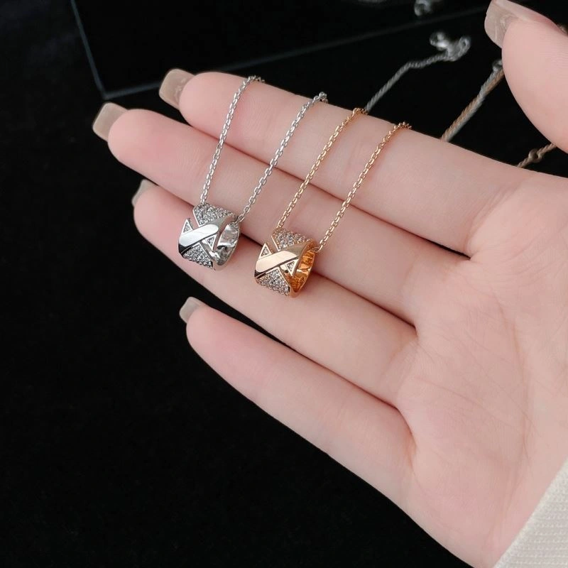 UrbanChic Chaumet Necklaces 214648
