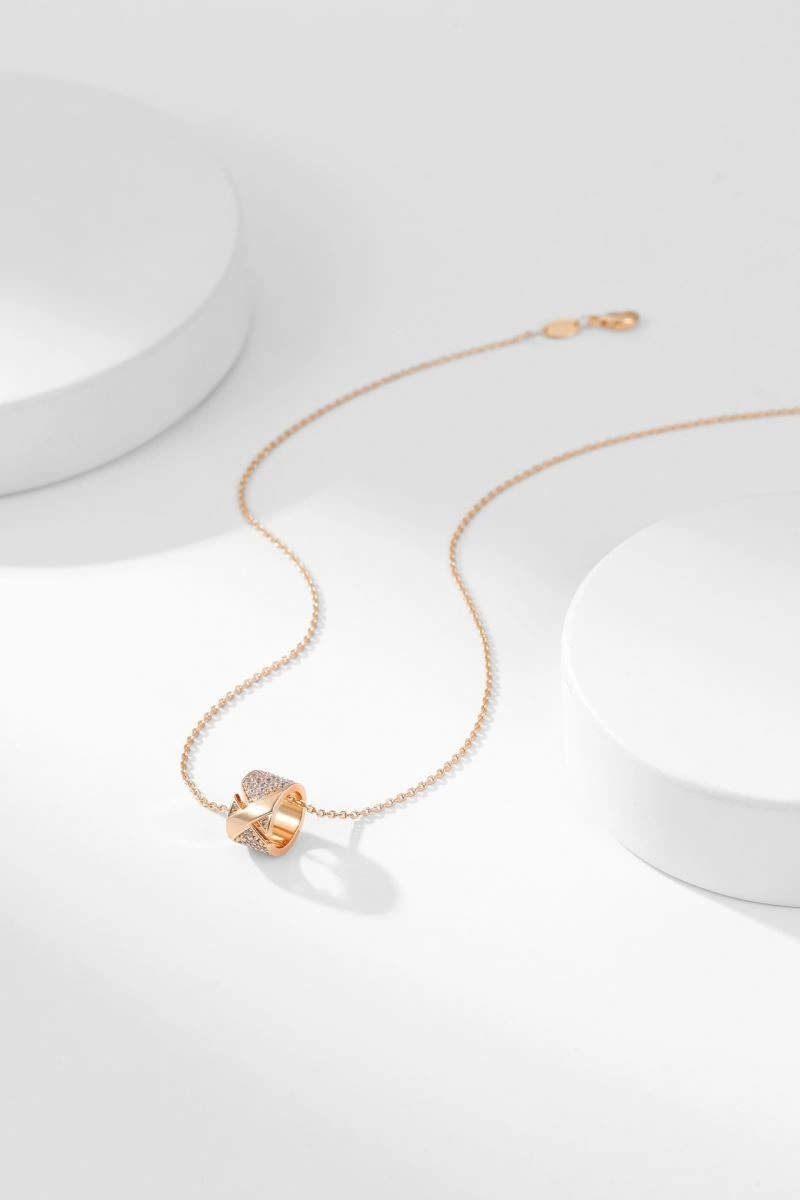 UrbanChic Chaumet Necklaces 214648