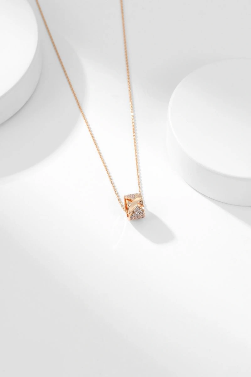UrbanChic Chaumet Necklaces 214648