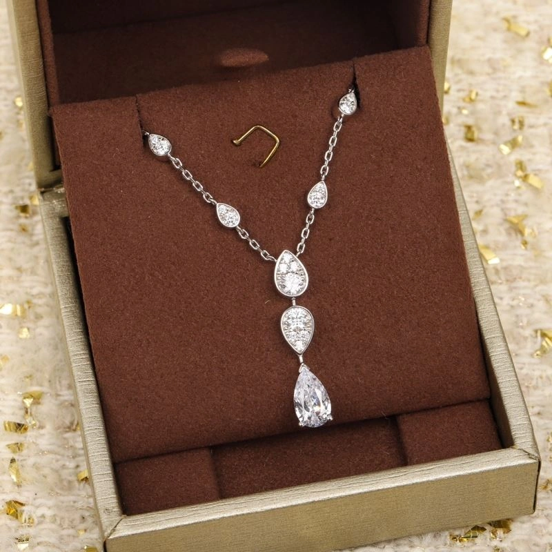 WrinkleFree Chaumet Necklaces 213099