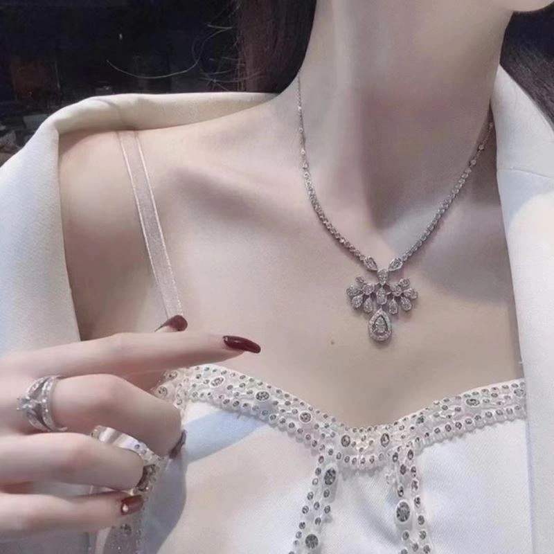 Colorful Chaumet Necklaces 213107