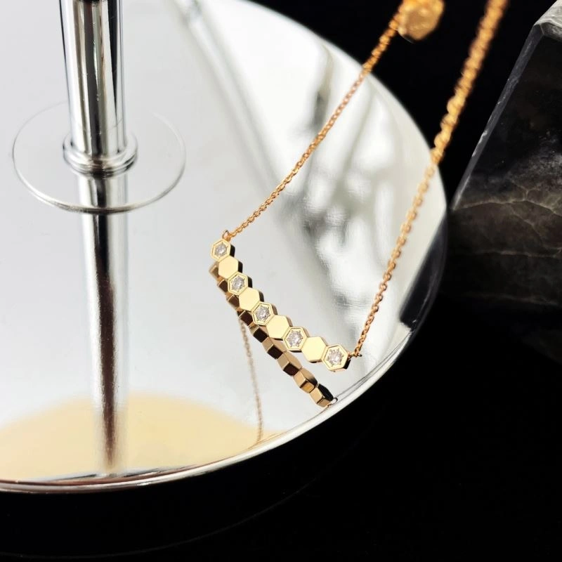 Lightweight Chaumet Necklaces 213112